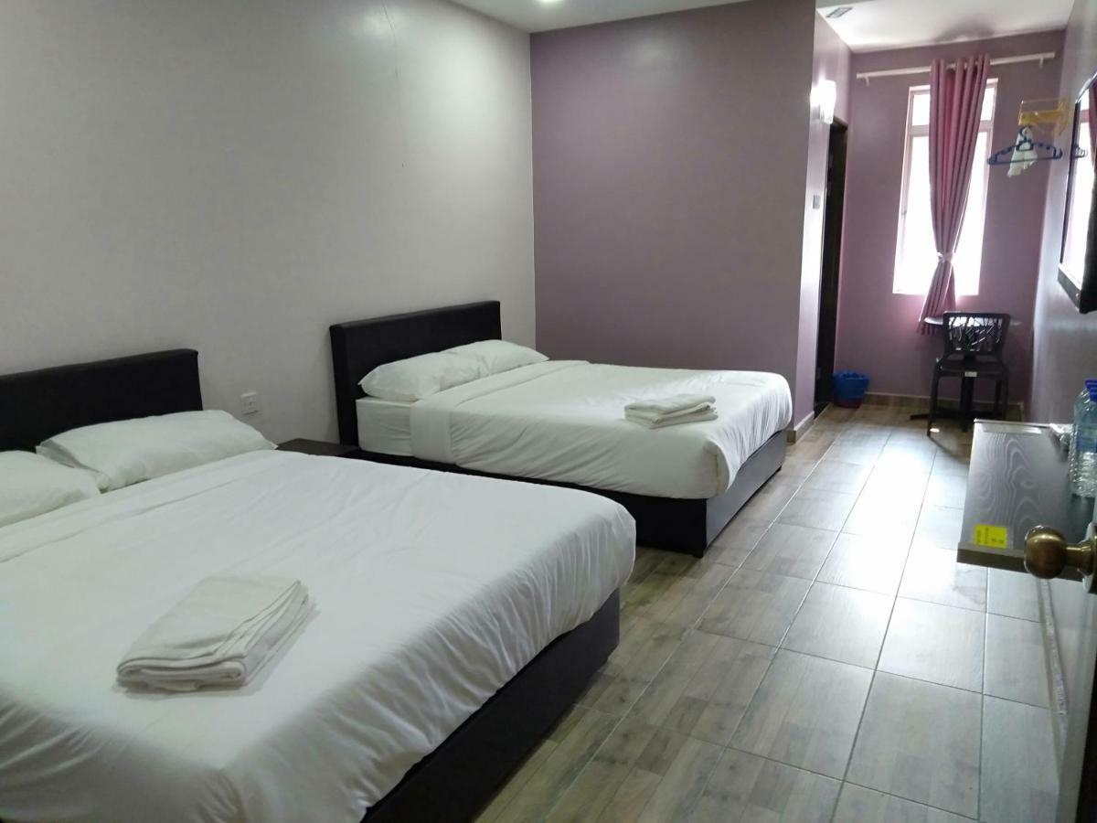 Purple Dream Home Teluk Panglima Garang Exterior foto